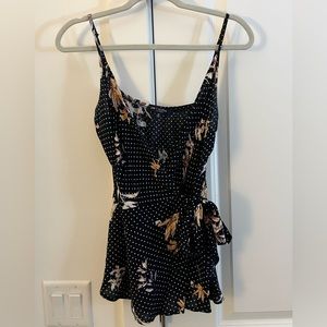 One clothing crossover side tie tank